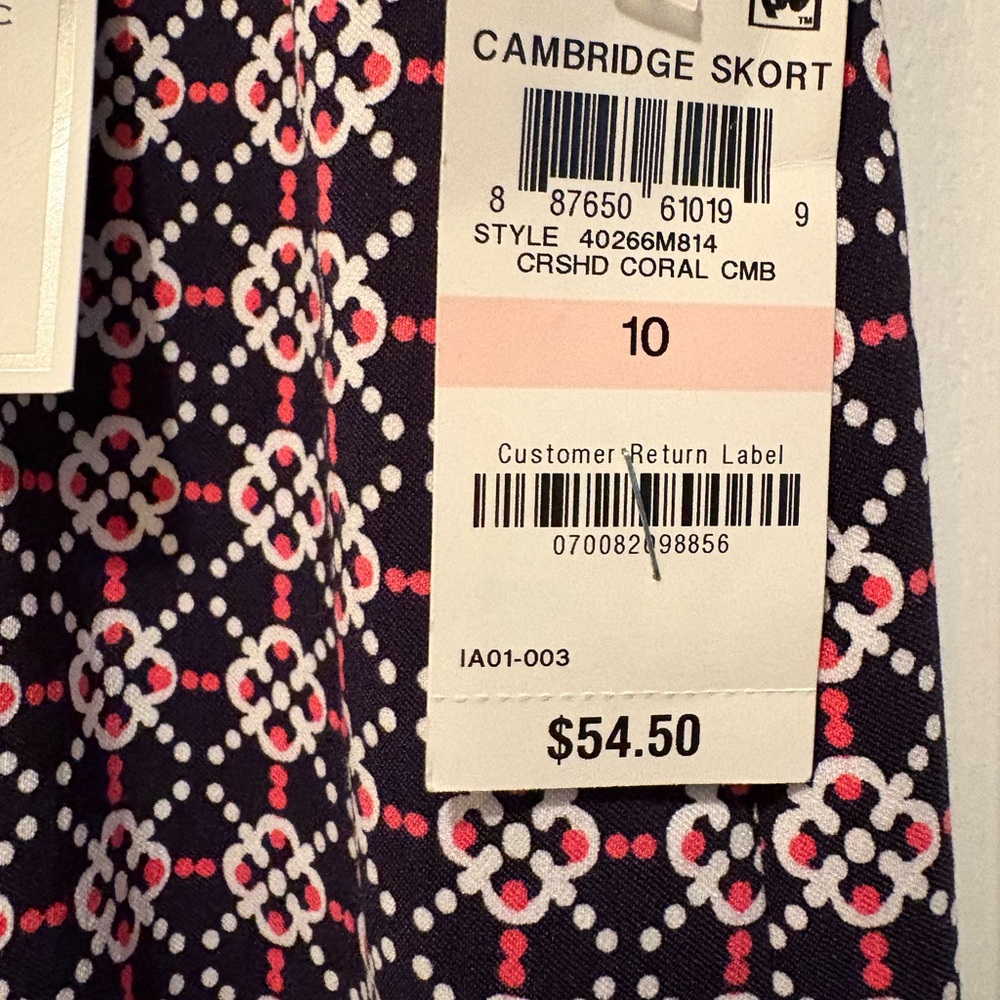 Charter Club Pant Shop. Stylish Women's Patterned Skort. - Picture 5 of 7